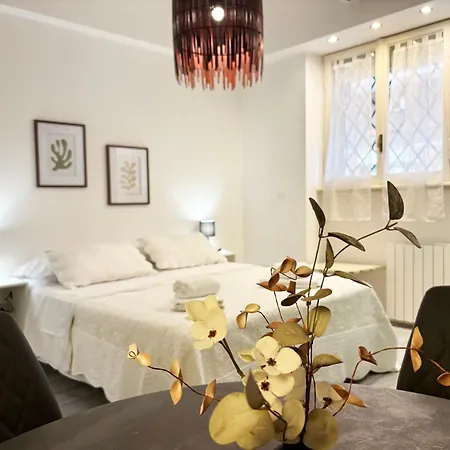 Yuna Rent - Residenza Dolce 로마