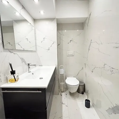 Yuna Rent - Residenza Dolce 아파트 로마